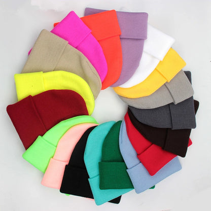 Unisex Beanie Winter Knit Cap – Soft Warm Acrylic Hat for Men & Women