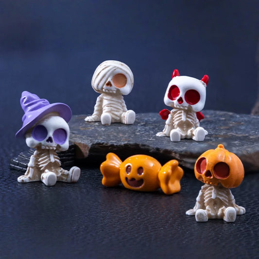 Halloween Mini Figurines, 4-Piece Resin Pumpkin Ghost Skull Set