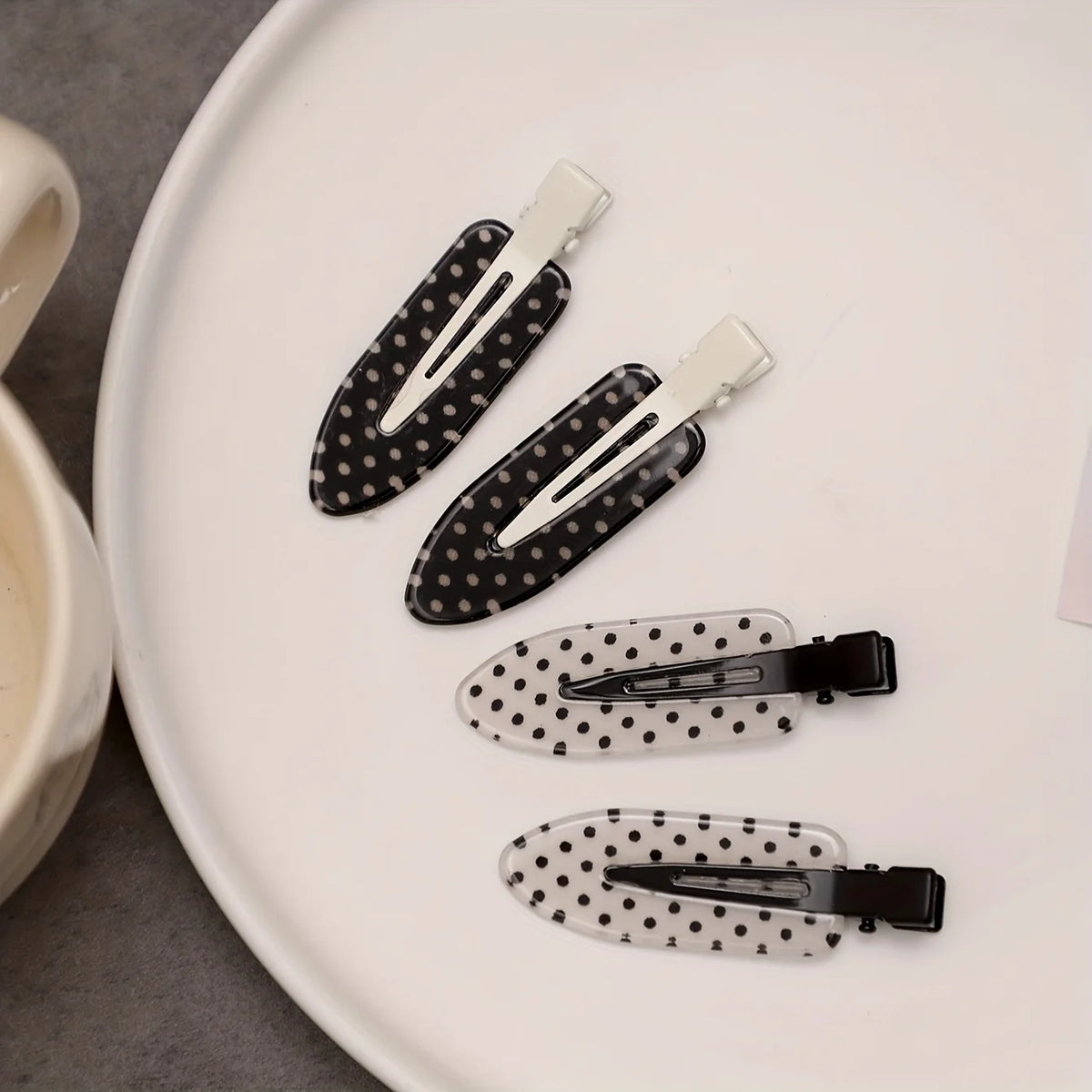 Duckbill Hair Clips for Women, 4-Piece Acrylic Black & White Set