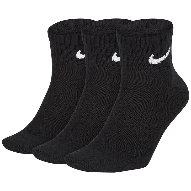 Basketball Socks, Cushioned Knee-High Athletic Socks for Men