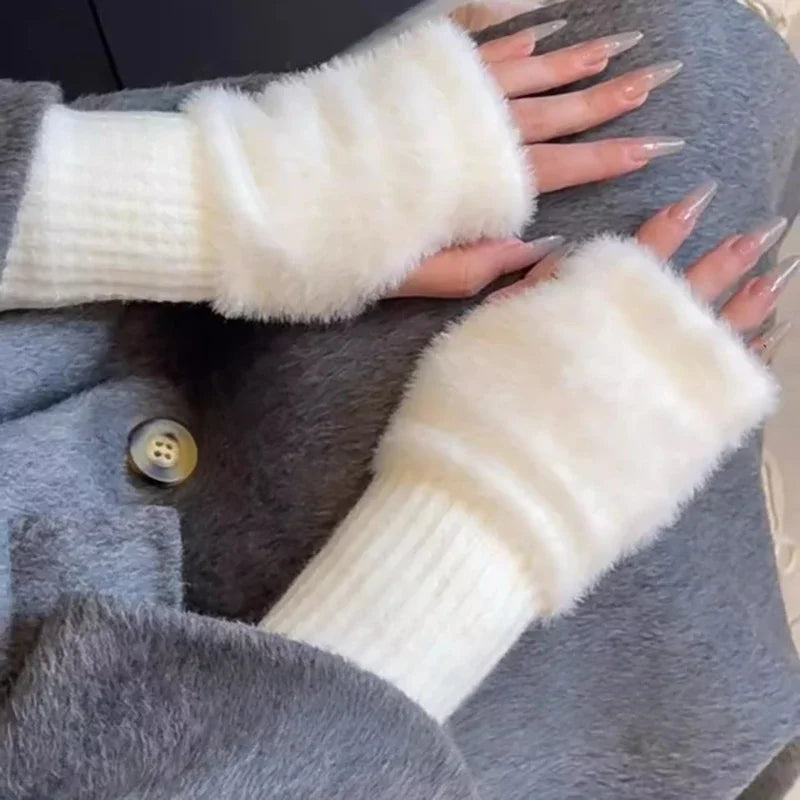 Women's Fingerless Gloves – Warm Plush Half-Finger Winter Gloves