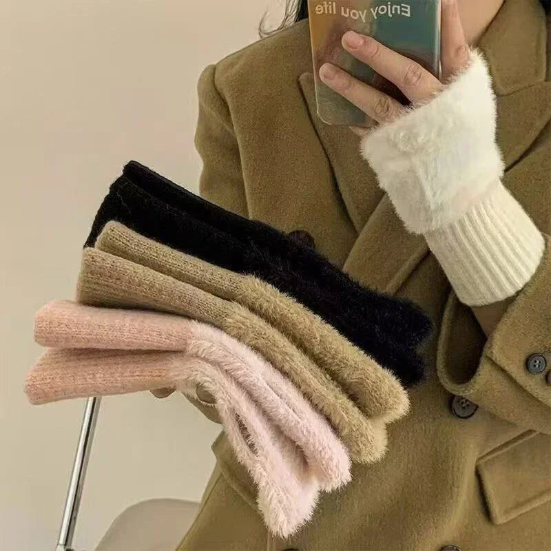 Women's Fingerless Gloves – Warm Plush Half-Finger Winter Gloves