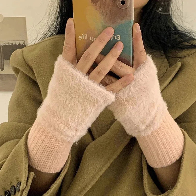 Women's Fingerless Gloves – Warm Plush Half-Finger Winter Gloves