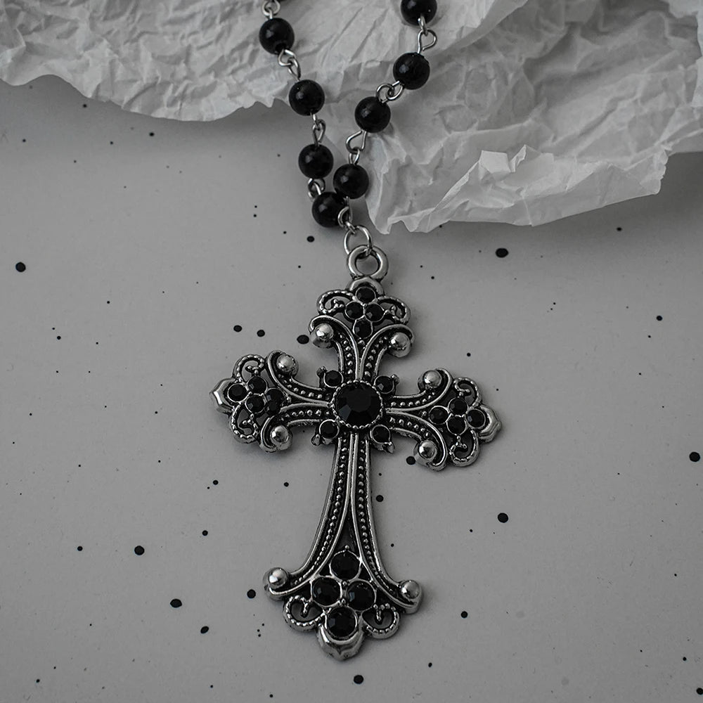 Gothic Pendant Necklace, Y2K Beaded Heart Design for Unisex Style