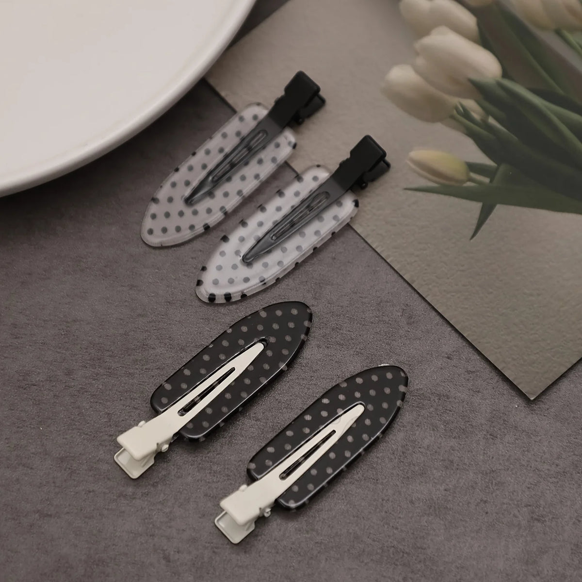 Duckbill Hair Clips for Women, 4-Piece Acrylic Black & White Set