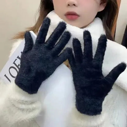Women's Winter Gloves, Plush Warm Mittens for Outdoor Use