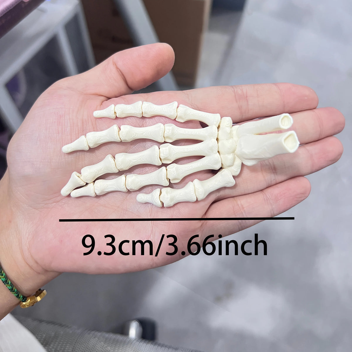 Halloween Bone Decoration, 3D Hand Bone Ornaments 2-Piece Set