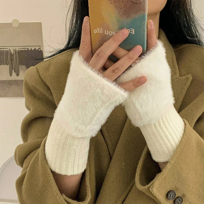 Women's Fingerless Gloves – Warm Plush Half-Finger Winter Gloves