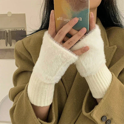 Women's Fingerless Gloves – Warm Plush Half-Finger Winter Gloves