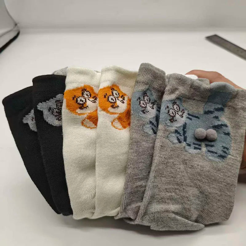 3. Optimized Title  Unisex Crew Socks Cotton Cat Print Mid Tube Casual Socks